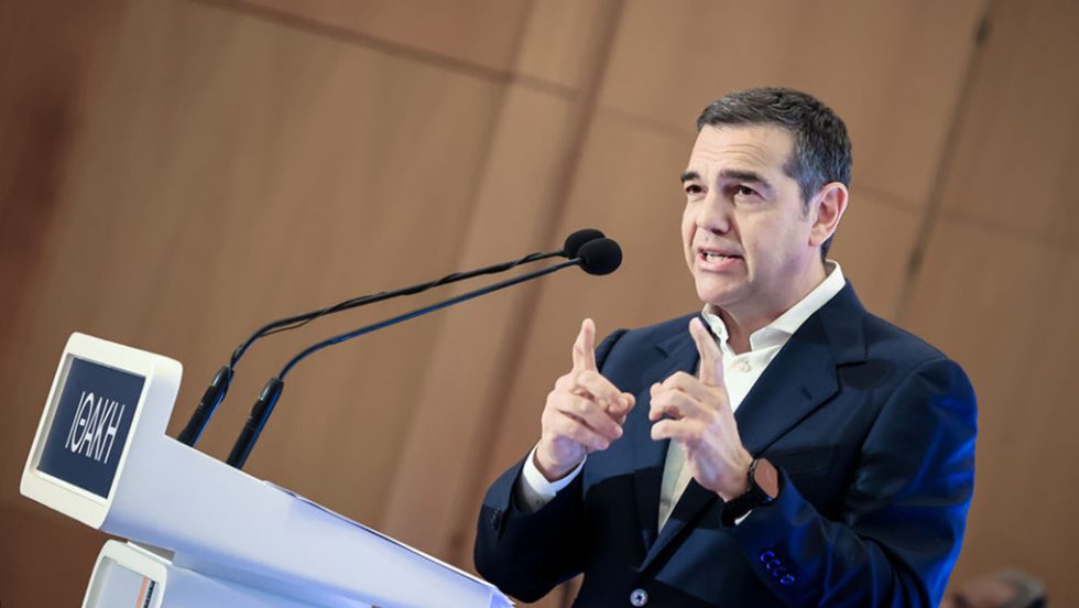 Πυροβολισμός εκκίνησης το άρθρο του Αλέξη Τσίπρα